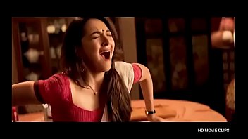 Kiara Advani Pain in Pussy