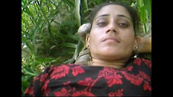 Beautiful Desi Village Girl  Outdoor Fucking With Boyfriend